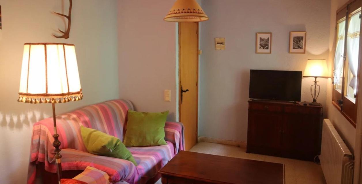 Cal Calau Vega Bed and Breakfast Planoles Exteriör bild